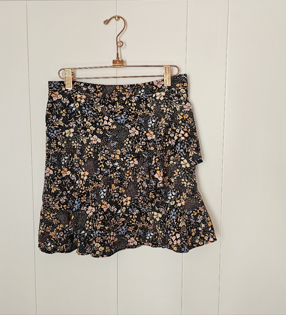 Originality Tiered Ruffle Floral Mini Skirt Medium